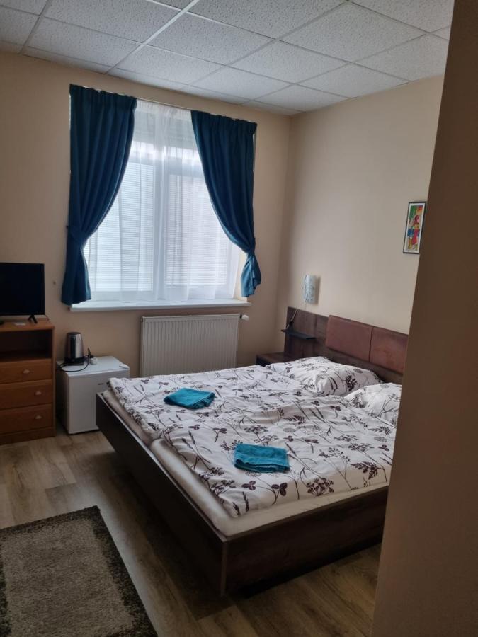 Penzion Arcadia Nové Zámky Dış mekan fotoğraf